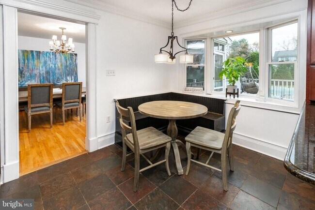 Building Photo - 24 Camelia Ct