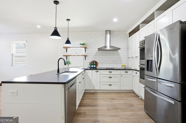 Building Photo - 310 Patterson Ave SE