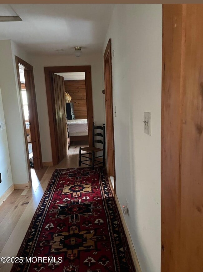 Building Photo - 375 Arrowhead Dr