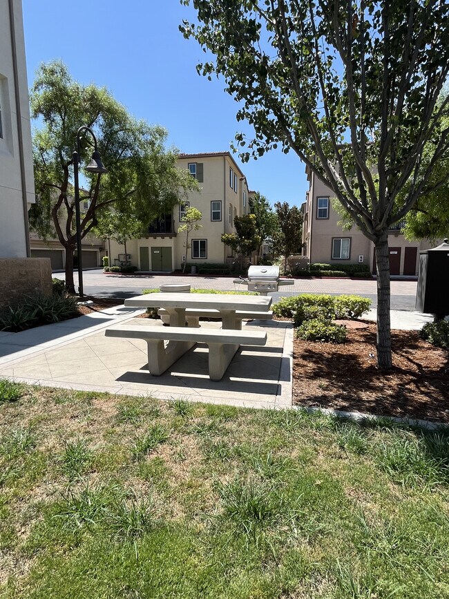 Building Photo - 12432 Constellation St