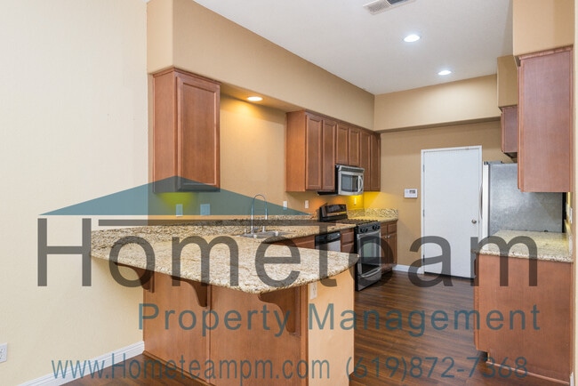Building Photo - 3 BR/ 2.5 BA 1360 SQFT Otay Ranch / Chula ...