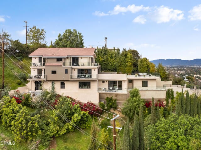 Building Photo - 12480 Viewcrest Rd