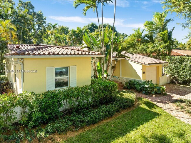 Building Photo - 414 Camilo Ave