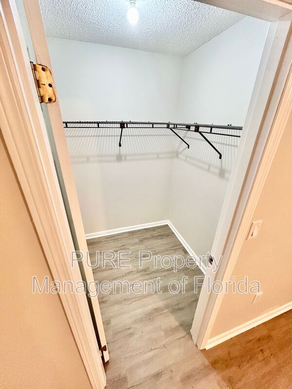 Building Photo - 3135 SW 97th St