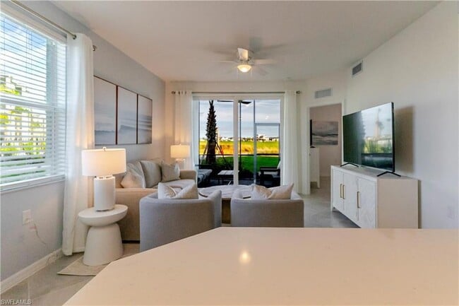 Building Photo - 15345 Grn Acrs Ave