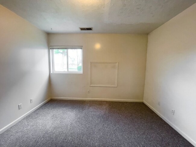 Building Photo - Yorktown School District