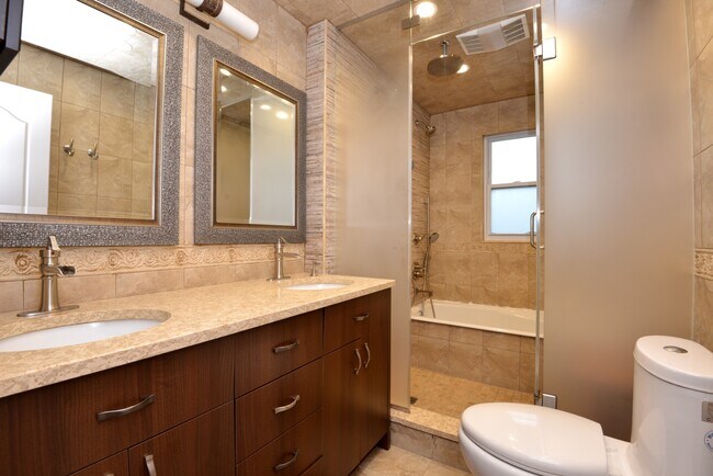 Building Photo - 174-06 Jewel Ave