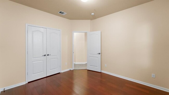Building Photo - 7808 Alophia Dr