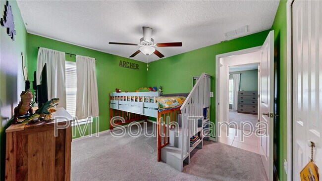 Building Photo - 15407 Miller Creek Dr