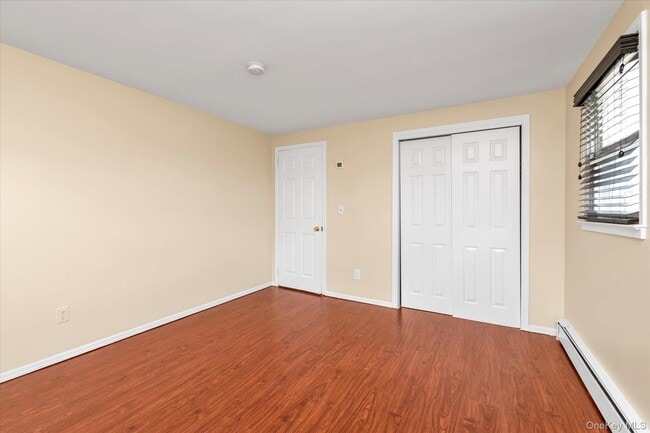 Building Photo - 13 7th St