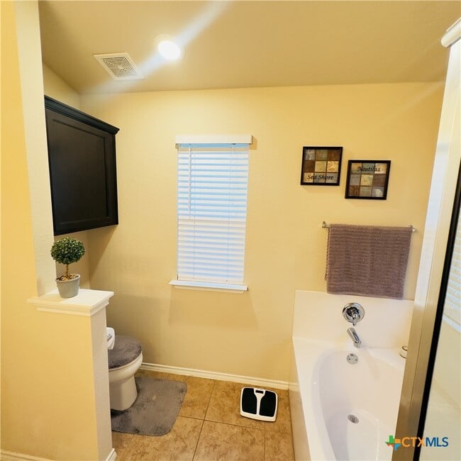 Building Photo - 1521 Starlight Dr