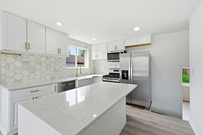 Building Photo - 2506 Rusty Dr