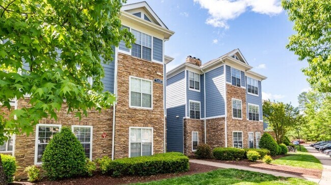 Building Photo - 100 Drew Hill Ln