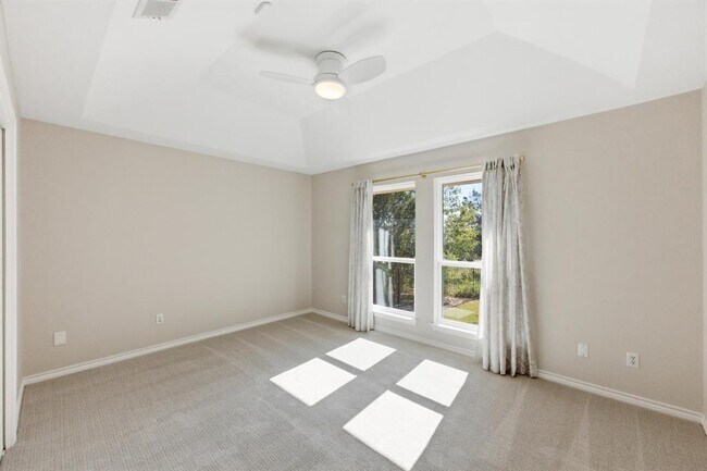 Building Photo - 205 Tellus St