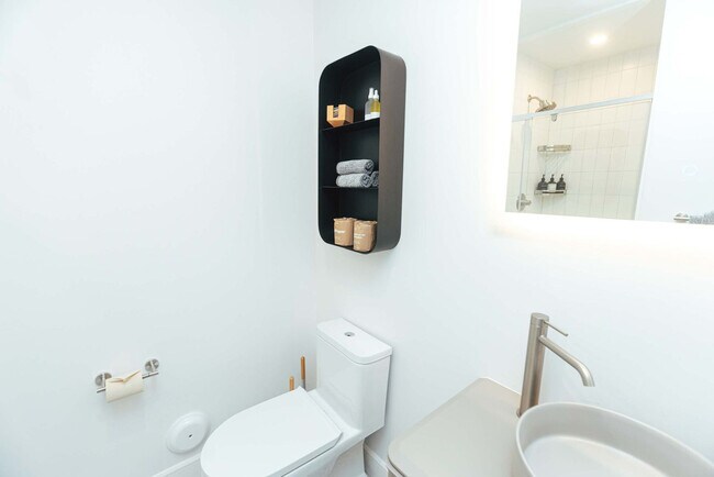 Building Photo - 1911 3rd Ave N