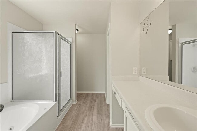 Building Photo - 15411 Ora Ln