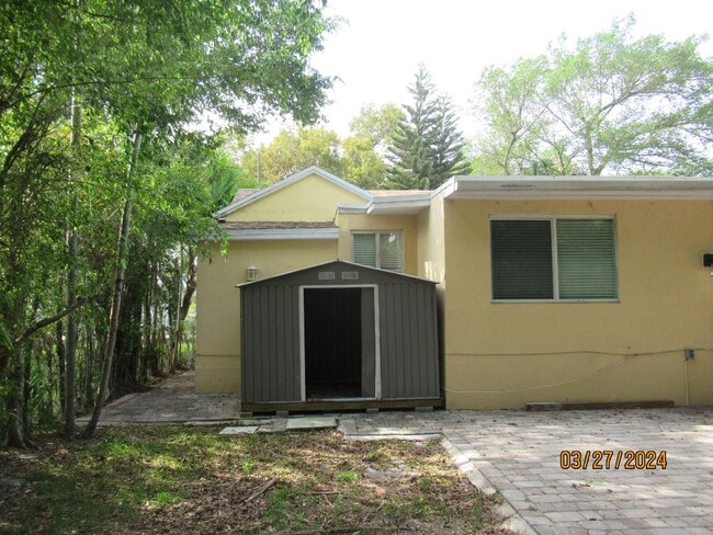 Building Photo - 4245 SW 7th St