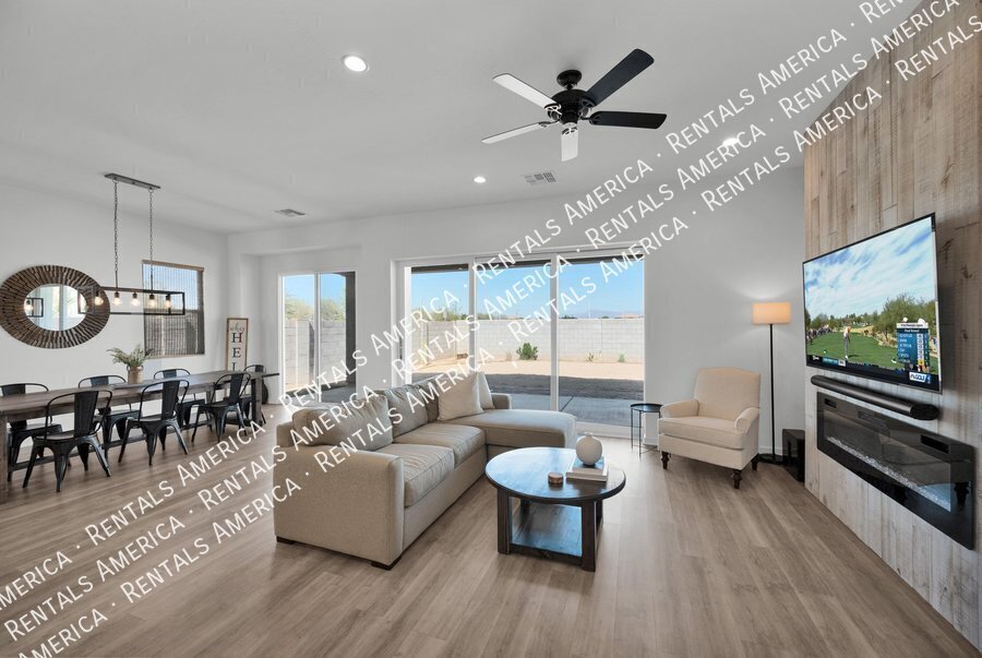 Building Photo - 22700 E Arroyo Verde Dr