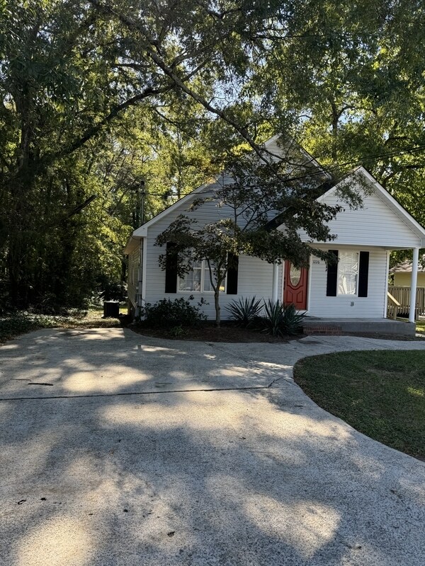 Building Photo - 1226 Milton Ave