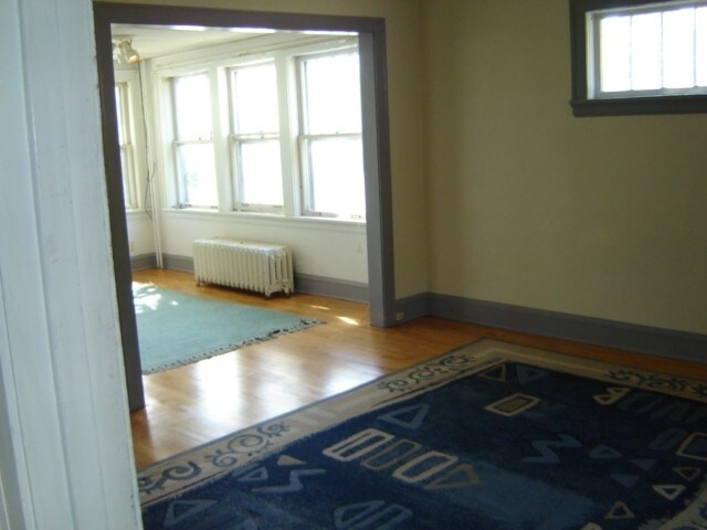 Building Photo - 1916 East 6th Street