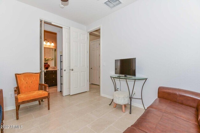 Building Photo - 19210 W Denton St