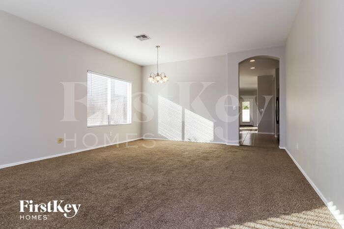 Building Photo - 110 N 118th Ave