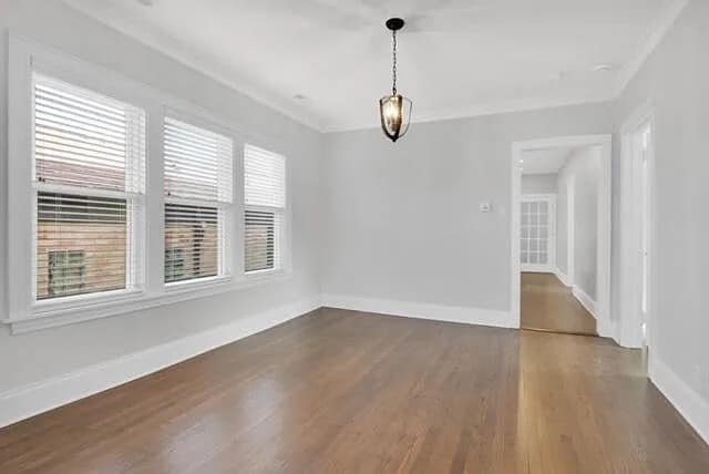 Building Photo - 6113 N Karlov Ave