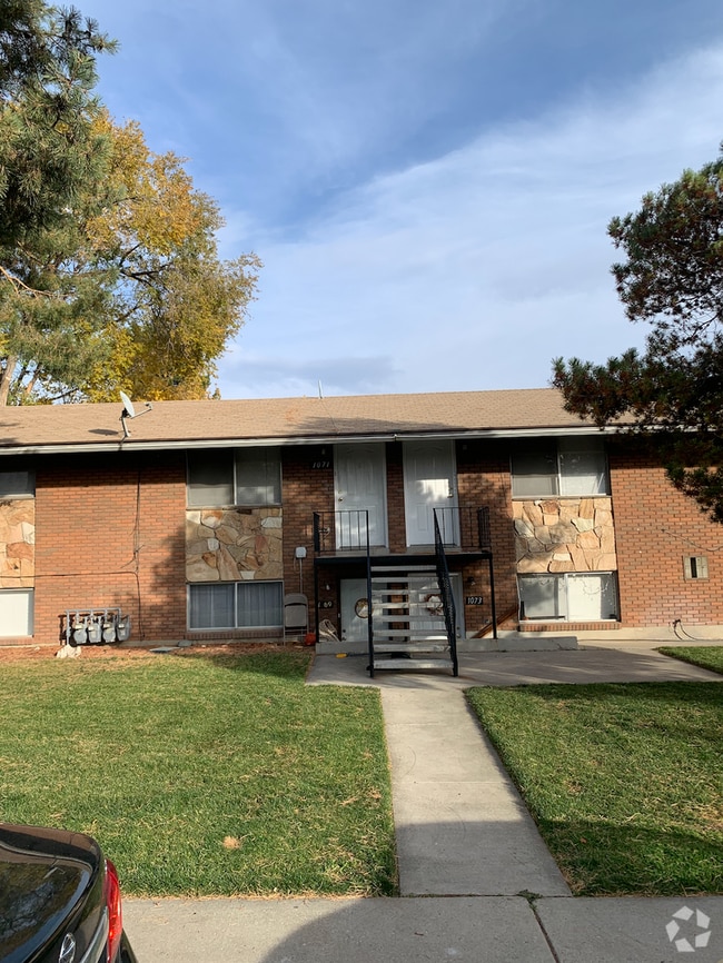 Building Photo - Hendricks Pyne Acres