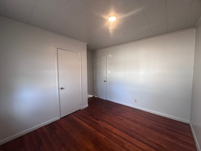 Building Photo - 1217 Williams-E