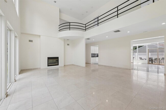 Building Photo - 67 Parkway Dr
