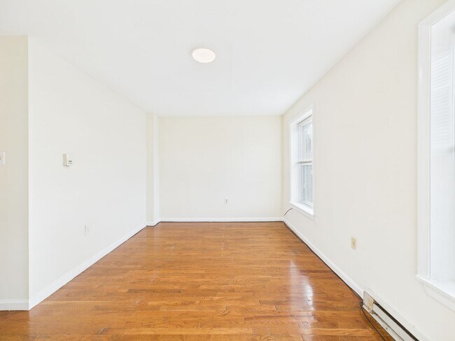 Building Photo - 1519 N Bouvier St