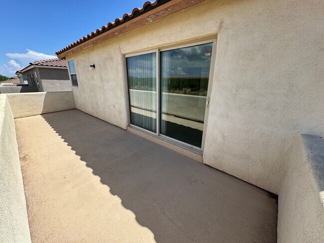 Building Photo - 4 Bedroom - 2.5 Bath - 2485 Sq. Ft - Sahuarita
