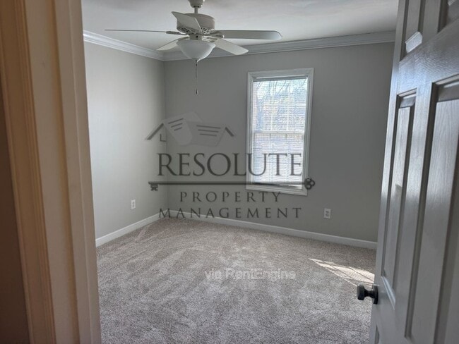 Building Photo - 303 Sugar Maple Ave