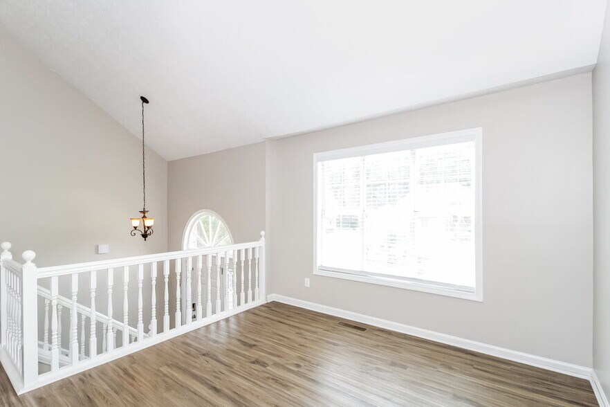 Building Photo - 2869 Overlake Run