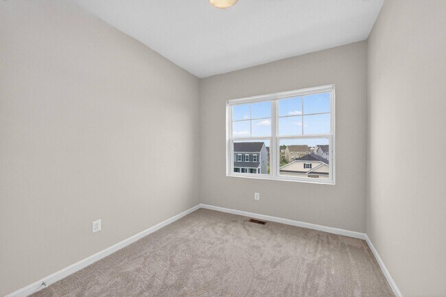 Building Photo - 109 Gelding Wy