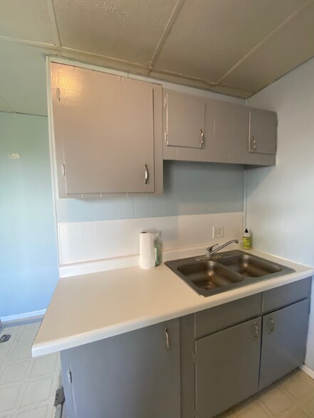 Building Photo - 1202 Park Wild Ave