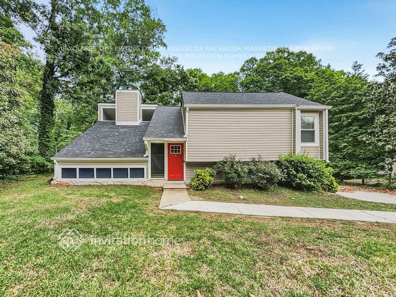 Building Photo - 3166 Robindale Rd