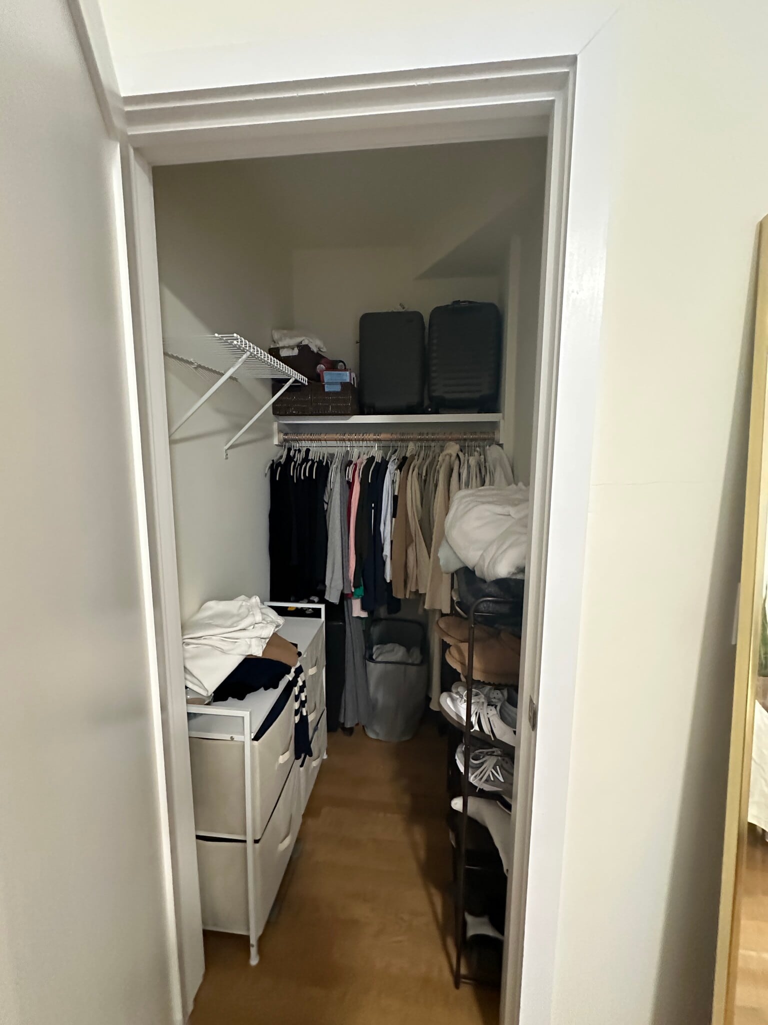 Building Photo - 877 Beacon St