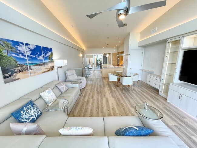 Building Photo - Luxury 3-Bedroom Townhome in Wailea’s Excl...