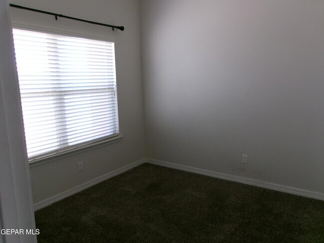 Building Photo - 11361 Hidalgo Dr