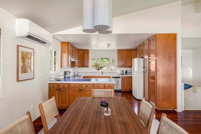 Building Photo - 59-535-535 Ke Iki Rd