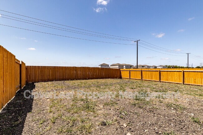 Building Photo - 4139 Trail de Paris