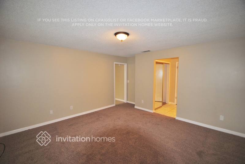 Building Photo - 930 Waverly Dr