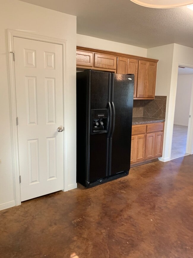 Building Photo - 4 Bdrm 2.25 Bath in Copperas Cove