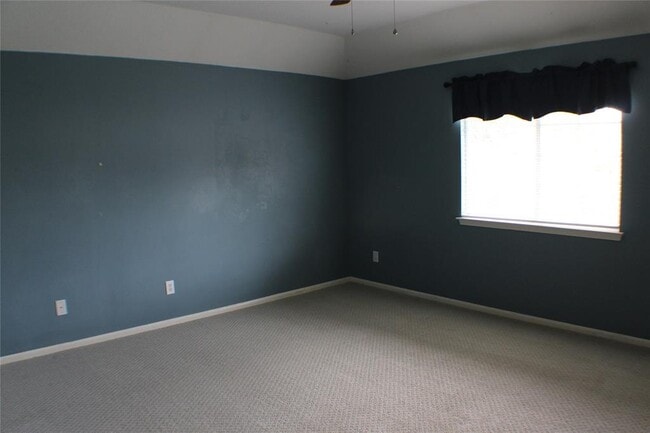 Building Photo - 1718 Heddon Falls Dr
