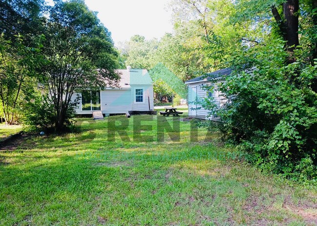 Building Photo - 3716 Dawson Ave