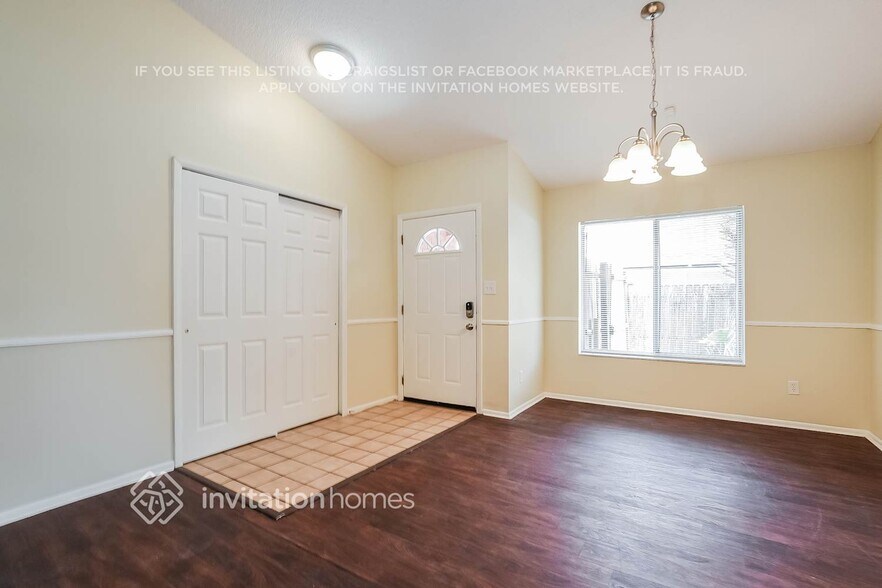 Building Photo - 1380 San Diego Ct