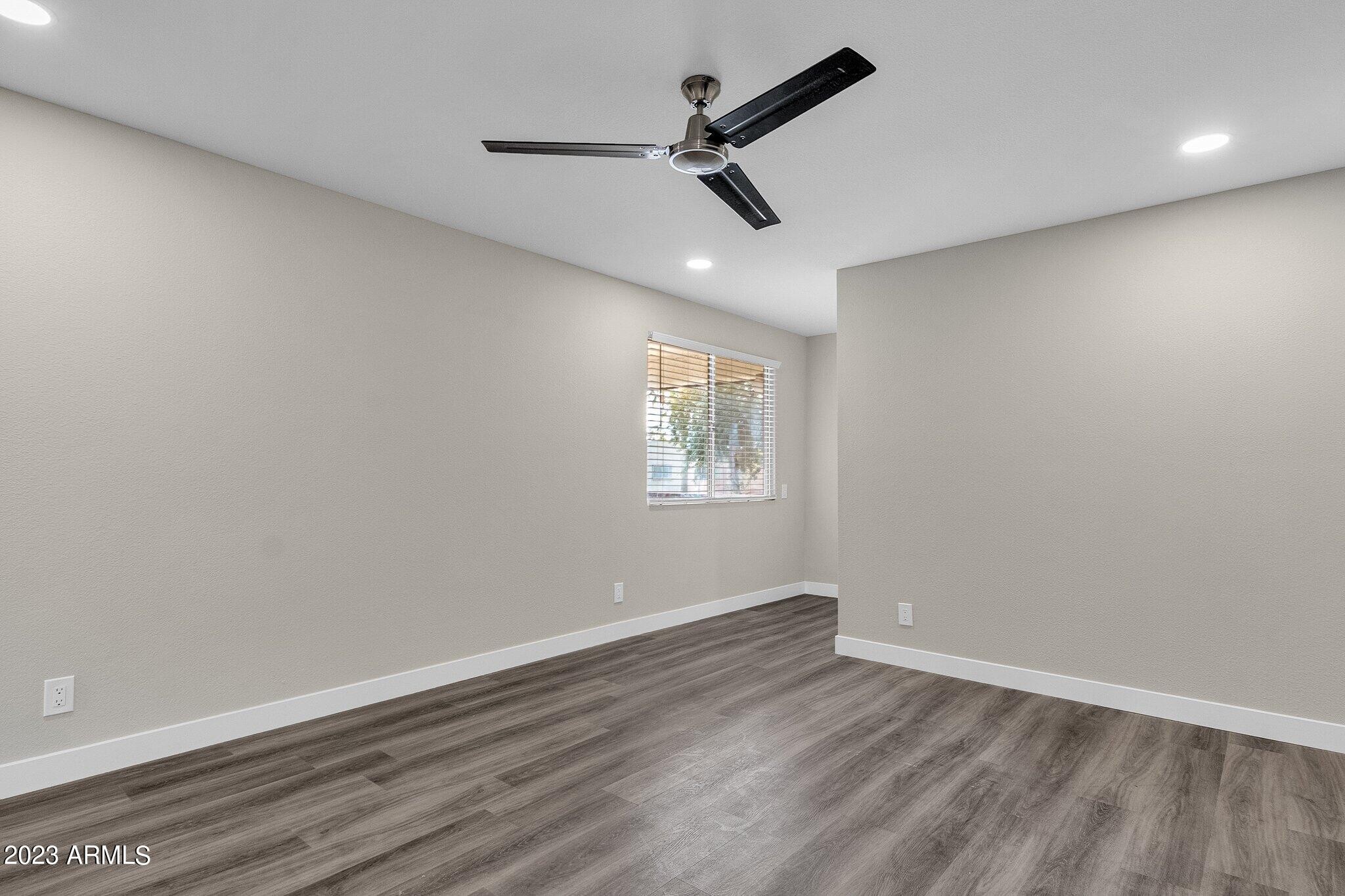 Building Photo - 7625 E Camelback Rd