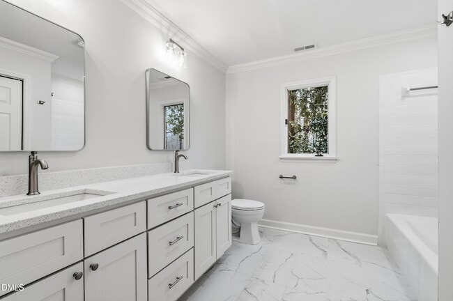 Building Photo - 1504 Homestead Rd