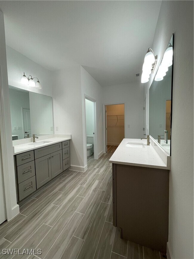 Building Photo - 1316 NE 1st Pl